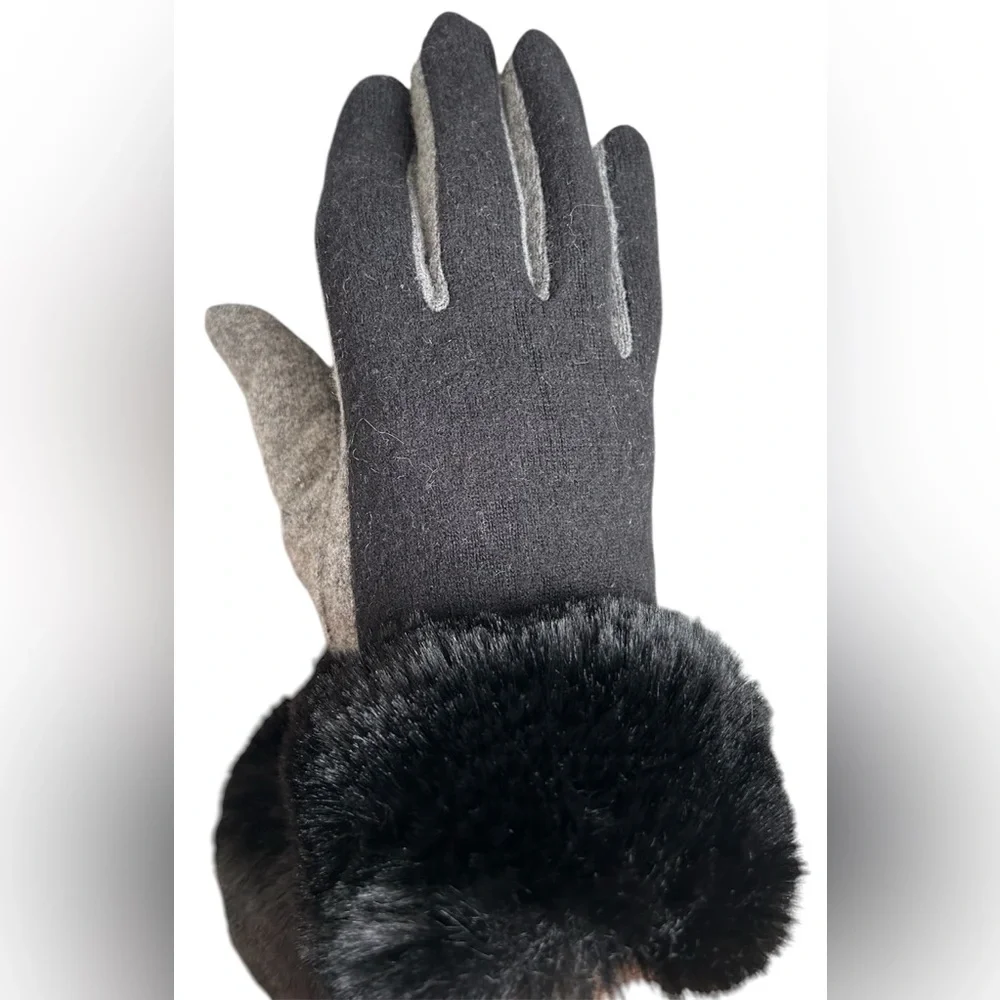 NWT Echo NY Black Gray Faux Fur Wool Cashmere Stretch Text & Touchscreen Gloves